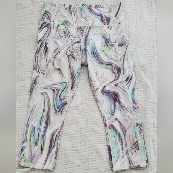Athleta Marble Glitch Swirl Cropped Leggings Size SP - Picture 2 of 10